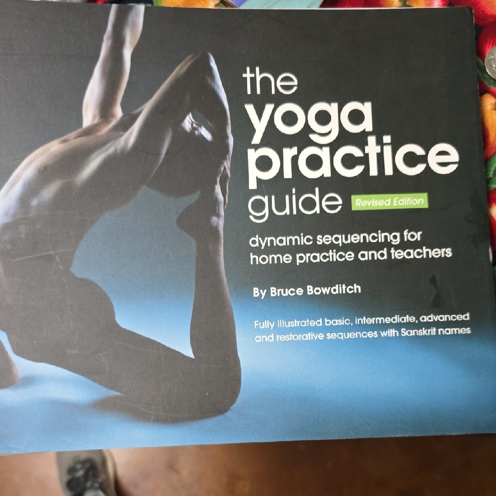 The Yoga Practice Guide Book